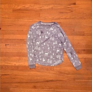 🦌 Women’s Gray Deer Print Pullover Sweatshirt 🦌